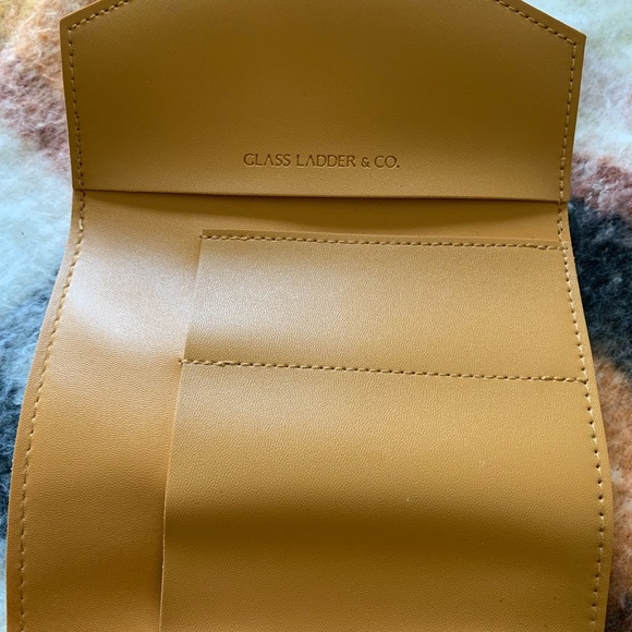 Glass Ladder & Co. Katherine Tech Organizer Roll in Honey - Picture 10 of 10